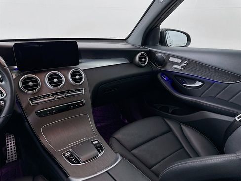 Used 2022 Mercedes-Benz GLC 300 GLC 300 image 25