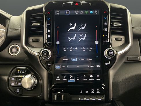 Used 2023 RAM 1500 Laramie AWD/4WD image 18