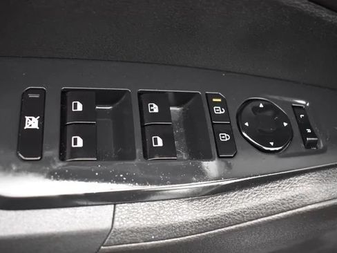 Used 2026 Kia Sportage LX FWD image 21
