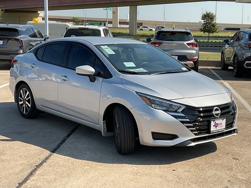 New 2025 Nissan Versa SV w/ Trunk Package image 4