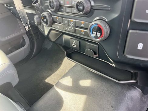 Used 2025 Ford F150 XL RWD image 20