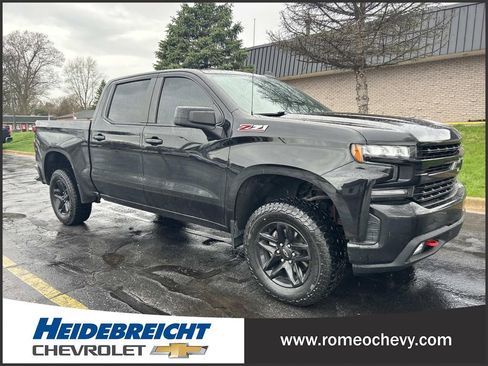 Used 2020 Chevrolet Silverado 1500 LT Trail Boss image 1