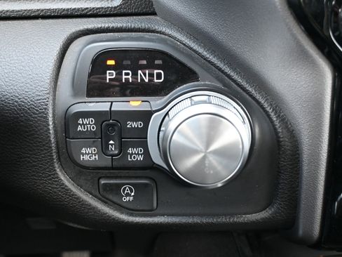 Used 2025 RAM 1500 Laramie AWD/4WD image 21