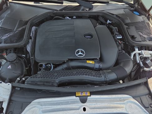 Used 2019 Mercedes-Benz C 300 Sedan image 19