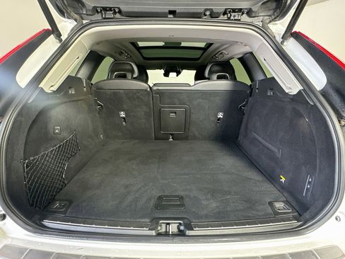 Used 2019 Volvo XC60 T6 Inscription w/ Protection Package AWD/4WD image 28