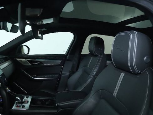 Used 2025 Jaguar F-PACE R-Dynamic S image 18
