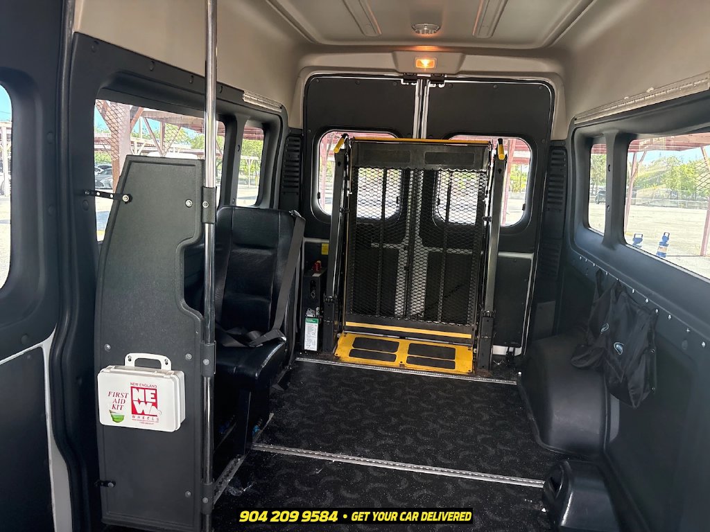 Used 2015 RAM ProMaster 2500 w/ Premium Appearance Group FWD image 3