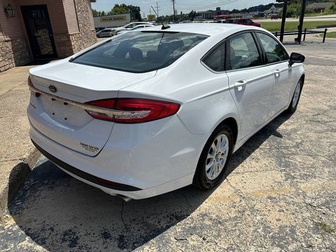Used 2018 Ford Fusion S FWD image 7