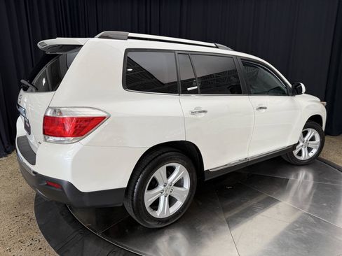 Used 2013 Toyota Highlander Limited AWD/4WD image 10