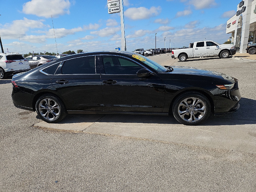 Used 2024 Honda Accord EX image 9