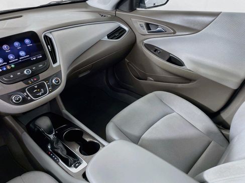 Used 2023 Chevrolet Malibu LS FWD image 24