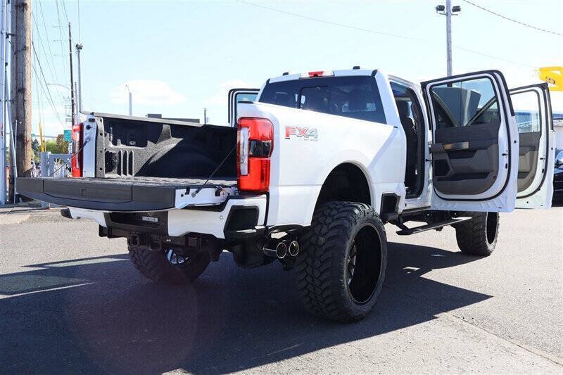 Used 2025 Ford F350 Platinum w/ Platinum Plus Package AWD/4WD image 41