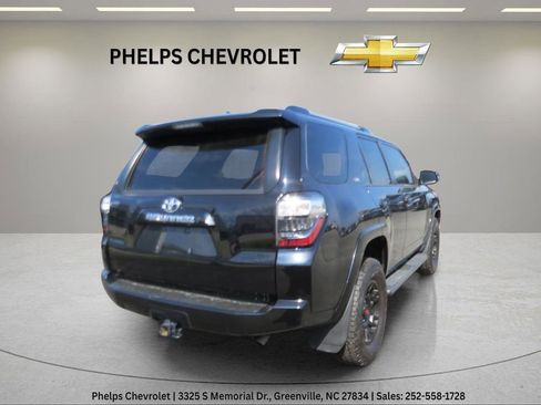 Used 2023 Toyota 4Runner SR5 Premium w/ Moonroof Package image 8