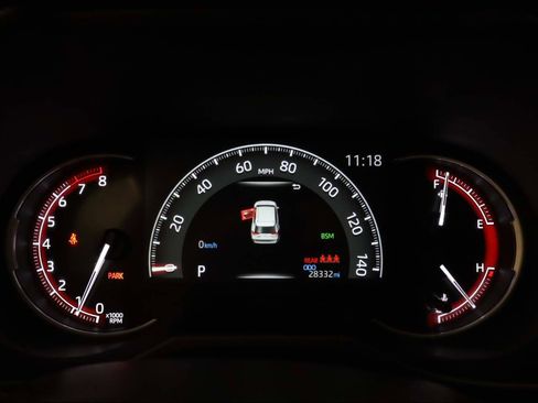 Used 2025 Toyota RAV4 XLE FWD image 7