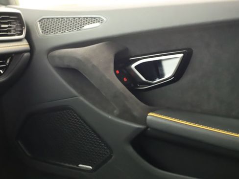 Used 2023 Lamborghini Huracan Tecnica RWD image 28