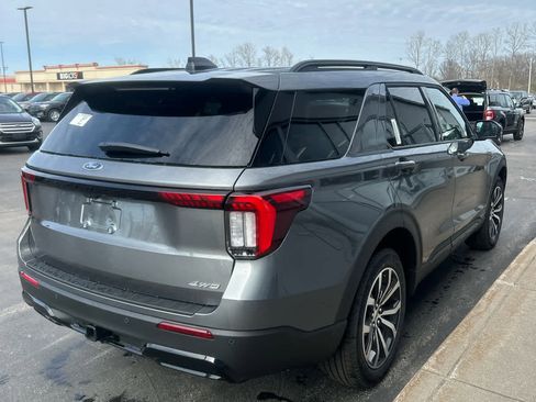 New 2026 Ford Explorer ST-Line AWD/4WD image 4