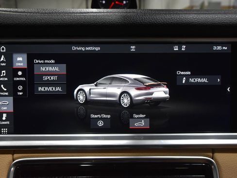 Used 2018 Porsche Panamera 4S AWD/4WD image 25