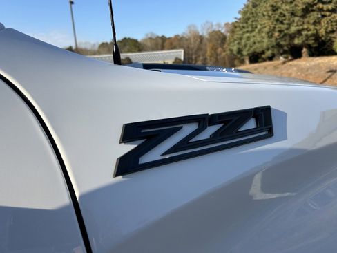 Used 2024 Chevrolet Silverado 1500 LT Trail Boss w/ Convenience Package II image 26