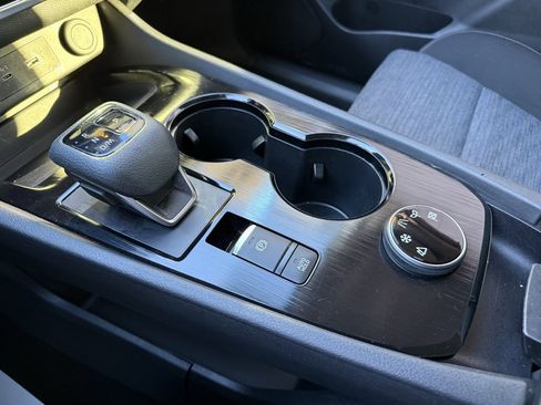 Used 2023 Nissan Rogue SV image 25