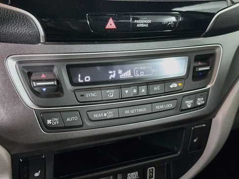 Used 2020 Honda Pilot EX image 22