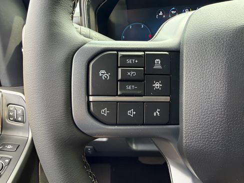 New 2026 Ford F350 Lariat w/ Lariat Premium Package AWD/4WD image 21
