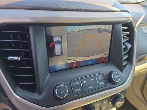 Certified 2017 GMC Acadia Denali w/ Technology Package FWD image 21
