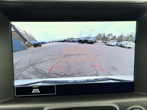 Used 2024 GMC Terrain SLT image 34