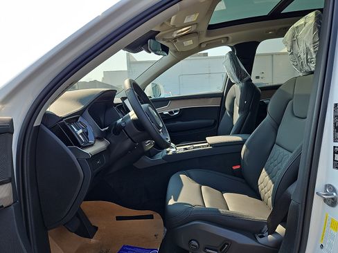 New 2026 Volvo XC90 B5 Core AWD/4WD image 11