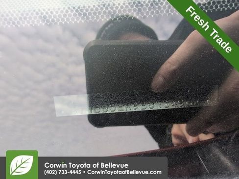 Used 2011 Toyota Camry Hybrid image 17