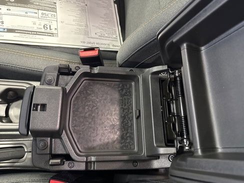 New 2025 Jeep Gladiator Sport image 22