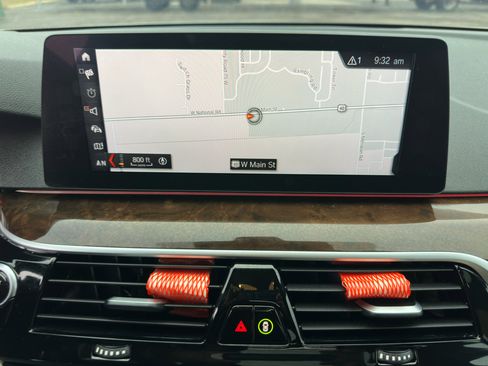 Used 2017 BMW 530i xDrive image 30