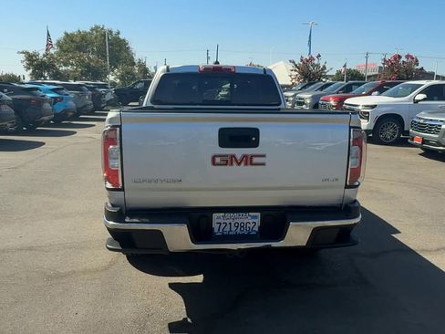 Used 2017 GMC Canyon SLE w/ SLE Convenience Package image 6