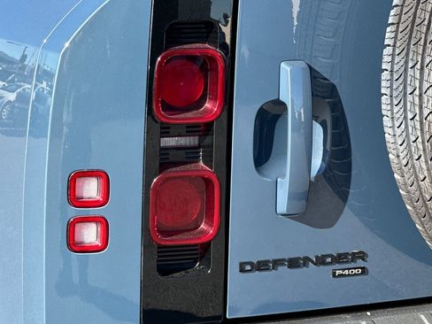 Used 2023 Land Rover Defender 110 X-Dynamic SE image 36