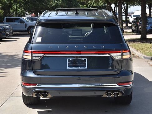 Used 2023 Lincoln Aviator Black Label AWD/4WD image 9
