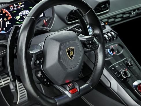 Used 2015 Lamborghini Huracan LP 610-4 AWD/4WD image 21