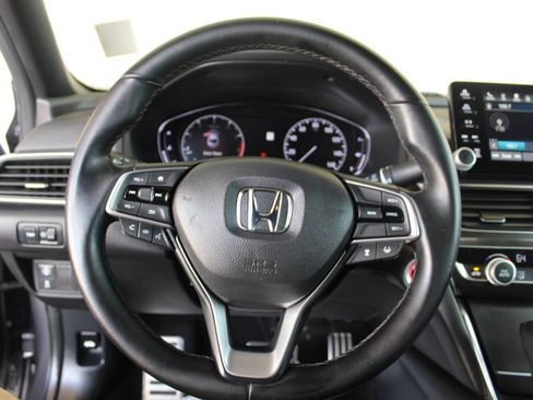 Used 2019 Honda Accord Sport image 14
