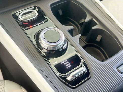 New 2026 Jeep Cherokee Limited AWD/4WD image 16