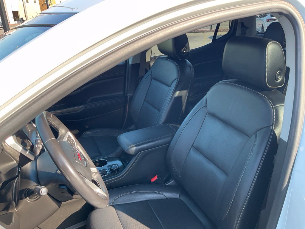 Used 2019 GMC Acadia SLT FWD image 10
