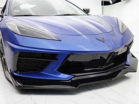 Used 2021 Chevrolet Corvette Stingray Coupe w/ 1LT RWD image 19