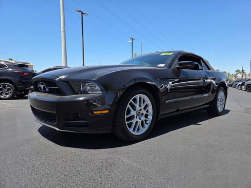 Used 2013 Ford Mustang Premium RWD image 2