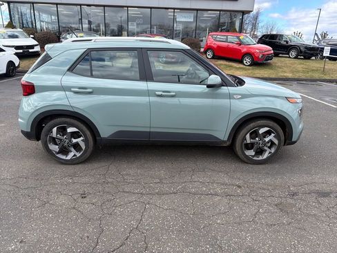 Certified 2025 Hyundai Venue SEL image 2