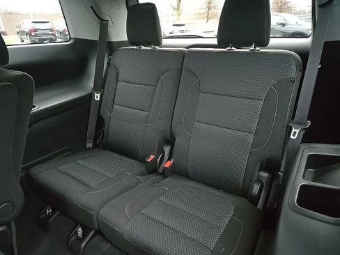 Used 2023 GMC Acadia SLE w/ Driver Convenience Package image 16