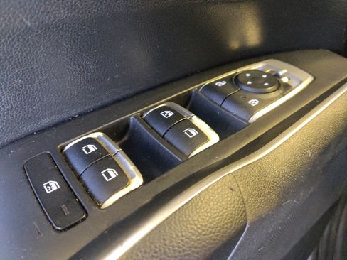 Used 2022 Kia Sorento LX FWD image 27