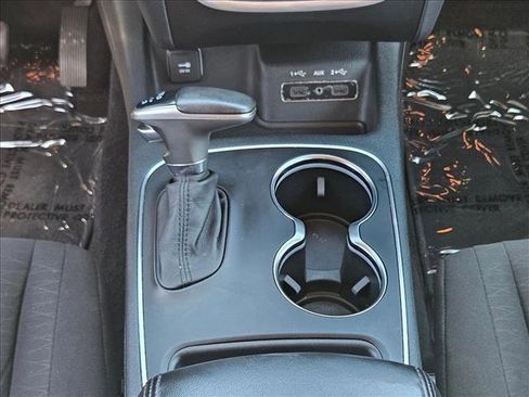 Used 2019 Dodge Durango SXT w/ 3rd Row Seating Group image 12