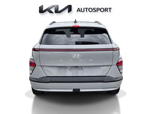 Used 2024 Hyundai Kona SEL FWD image 9