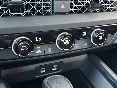 Used 2023 Honda Accord LX image 17