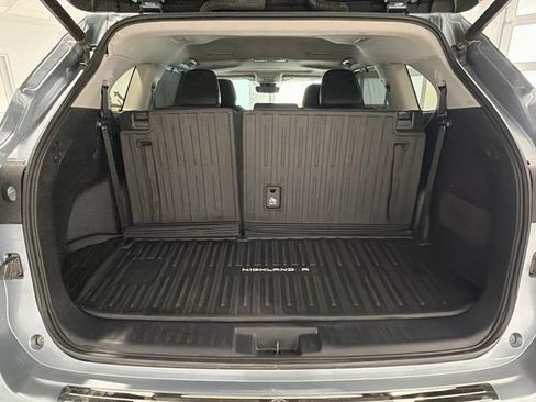 Certified 2020 Toyota Highlander XLE w/ Protection Package #3 AWD/4WD image 21