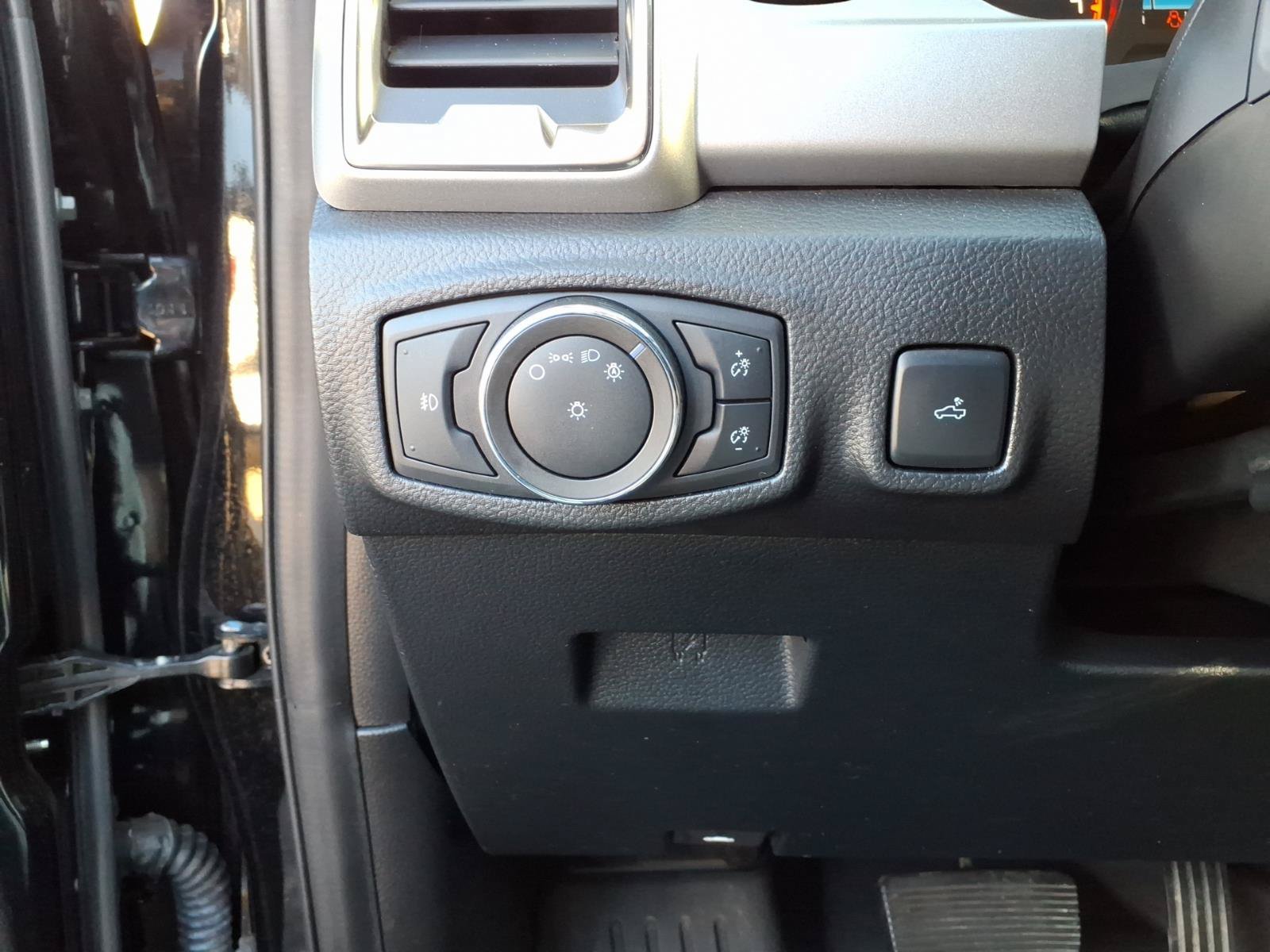 Used 2022 Ford Ranger XLT w/ Equipment Group 301A Mid AWD/4WD image 16
