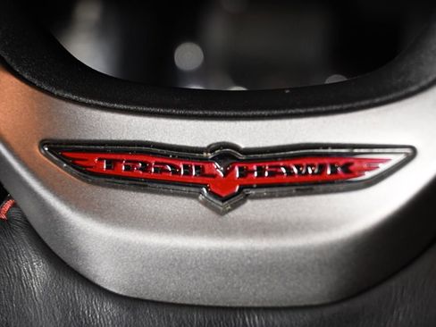 Used 2020 Jeep Grand Cherokee Trailhawk AWD/4WD image 35