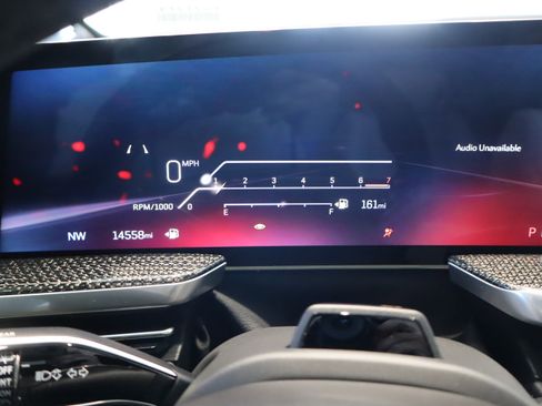 Used 2025 Cadillac Escalade V image 29